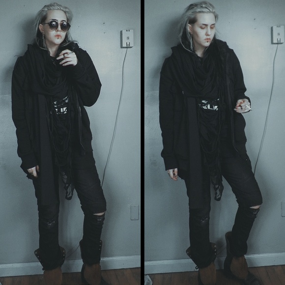 Meet your Posher, William - Picture 3 of 5